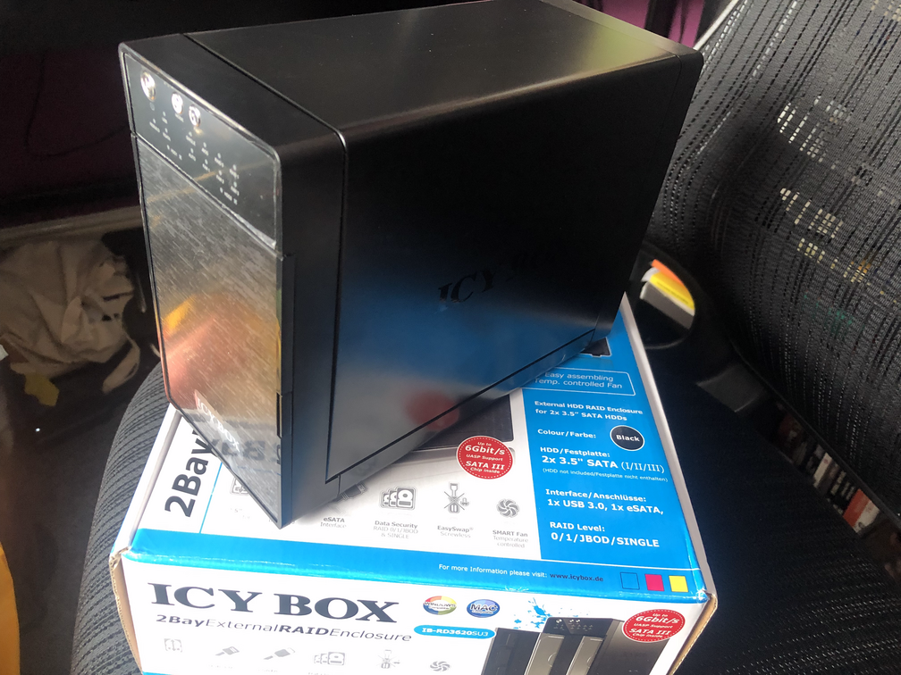 Icy Box IB-RD3620SU3 enclosure as delivered